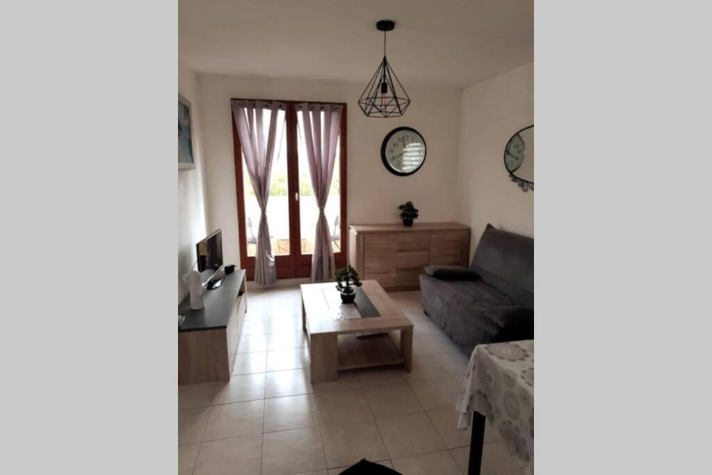 Appartement Calme Entre Terre Et Mer Proche Plage فلوري المظهر الخارجي الصورة